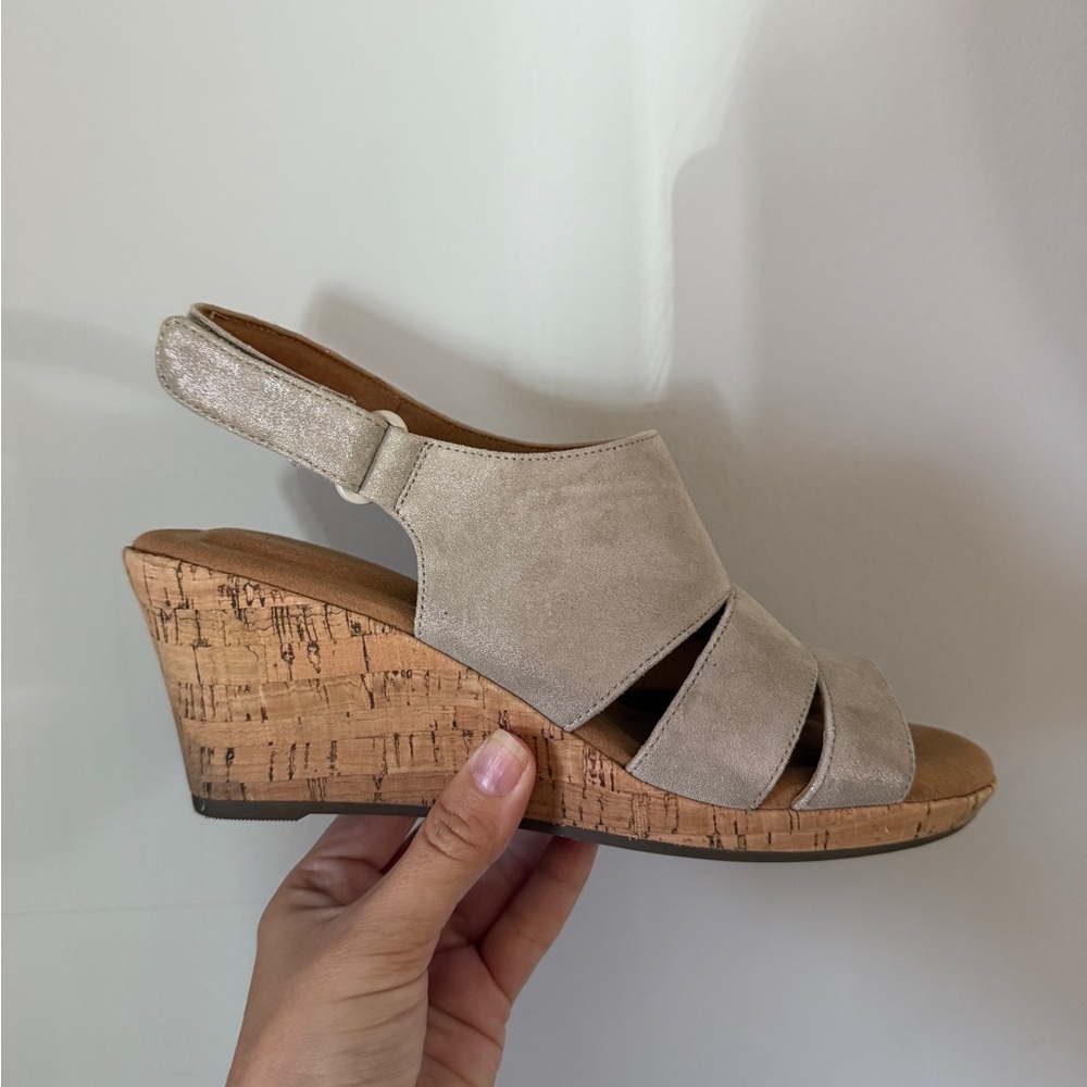 Rockport Tan Wedge Sandals